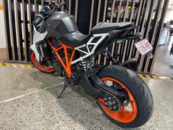 2017 Ktm 1290 SUPER DUKE R White/Grey