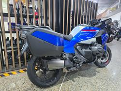 2026 BMW Motorrad 2026 BMW 1300CC R 1300 RT Impulse BLUE