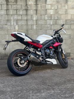 2017 Triumph STREET TRIPLE White