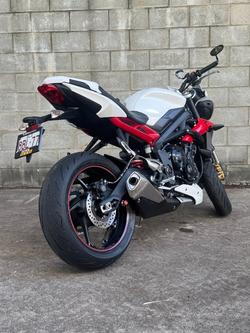 2017 Triumph STREET TRIPLE White