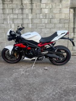 2017 Triumph STREET TRIPLE White