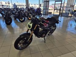 2025 Honda CB650R CB Red