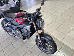 2025 Honda CB650R CB Red