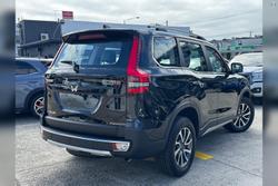 2025 Mahindra Scorpio Z8L+