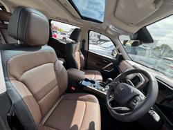 2025 Mahindra Scorpio Z8L+