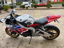 2013 Honda CBR1000RR (FIREBLADE) White
