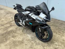 2025 CFMOTO 2025 CF Moto 650CC 675SR-R ABS Silver