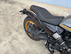 2025 BMW Motorrad R 12 Silver