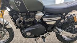 2022 Triumph SCRAMBLER 1200 XE Green