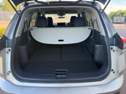 2025 Nissan X-TRAIL ST-L