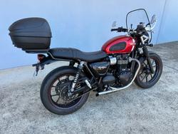 2016 Triumph STREET TWIN Red