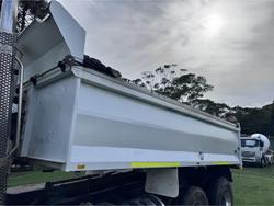 2008 Sterling Lt9500