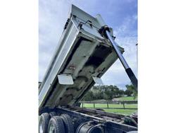 2008 Sterling Lt9500