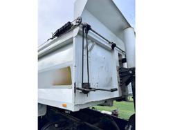 2008 Sterling Lt9500