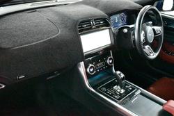 2022 Jaguar XE P300 R-Dynamic HSE