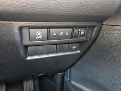 2026 Nissan Navara ST