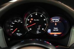 2017 Porsche Macan Turbo 95B MY17 AWD Carrara White