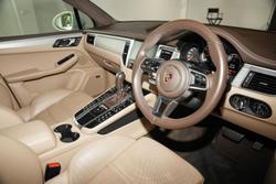2017 Porsche Macan Turbo 95B MY17 AWD Carrara White