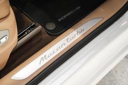 2017 Porsche Macan Turbo 95B MY17 AWD Carrara White