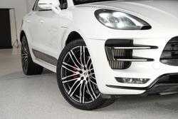 2017 Porsche Macan Turbo 95B MY17 AWD Carrara White