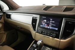 2017 Porsche Macan Turbo 95B MY17 AWD Carrara White