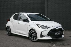 2020 Toyota Yaris ZR Hybrid