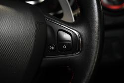 2014 Renault Clio R.S. 200 Sport IV B98 Flame Red