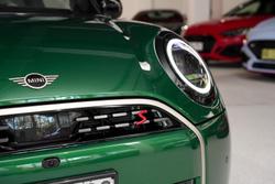 2025 MINI Cooper S Favoured