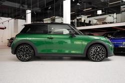 2025 MINI Cooper S Favoured