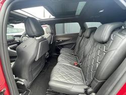 2022 Peugeot 5008 GT Sport