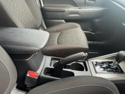 2024 Mitsubishi ASX ES