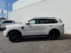 2025 Ford Everest Platinum