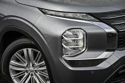 2023 Mitsubishi Outlander ES