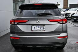 2023 Mitsubishi Outlander ES