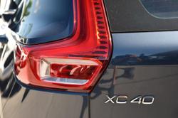 2022 Volvo XC40