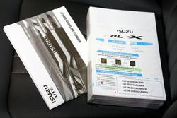 2025 Isuzu MU-X LS-T