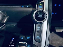 2021 Toyota Landcruiser Sahara ZX FJA300R 4X4 Dual Range