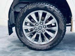 2021 Toyota Landcruiser Sahara ZX FJA300R 4X4 Dual Range