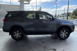 2022 Toyota Fortuner GX