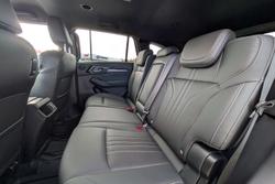 2024 Isuzu MU-X LS-T