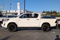 2020 Toyota Hilux SR