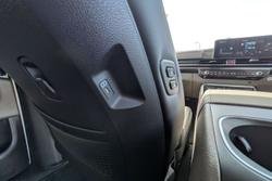 2025 Kia Carnival GT-Line HEV