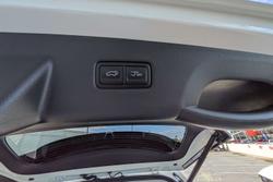 2025 Kia Carnival GT-Line HEV