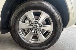 2024 Toyota Landcruiser VX