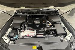 2024 Toyota Landcruiser VX