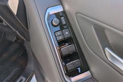 2024 Toyota Landcruiser VX