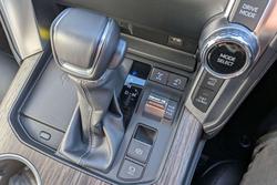 2024 Toyota Landcruiser VX