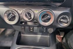 2020 Toyota Hilux SR