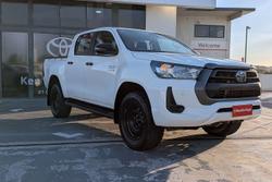 2022 Toyota Hilux SR