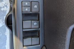 2022 Toyota Hilux SR